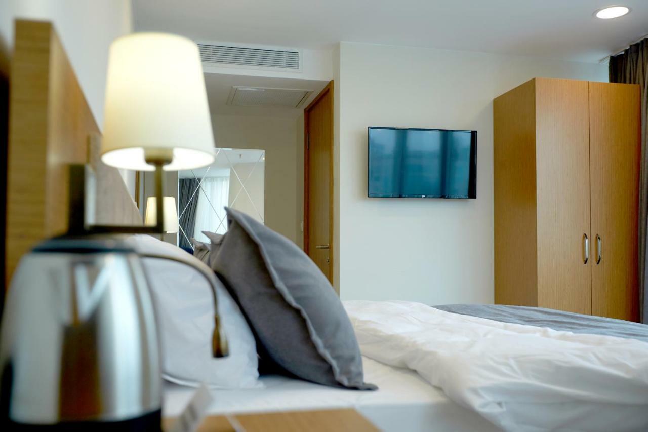 Kartal Palace Taksim Square Family Hotel Истанбул Екстериор снимка