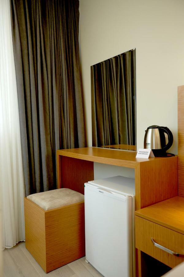 Kartal Palace Taksim Square Family Hotel Истанбул Екстериор снимка