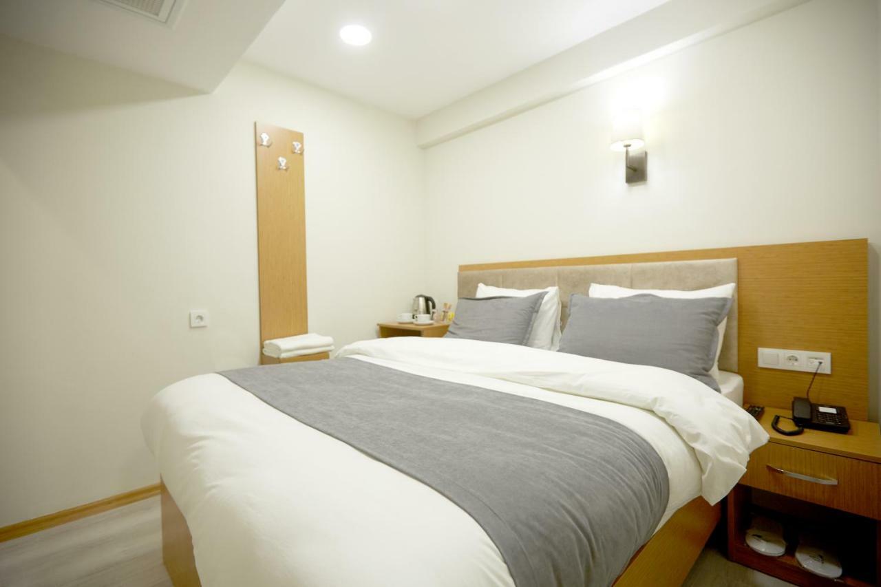 Kartal Palace Taksim Square Family Hotel Истанбул Екстериор снимка